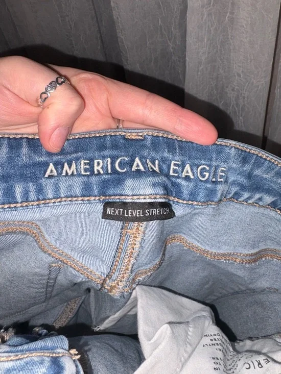 American Eagle Outfitters Light Blue Distressed Skinny Jeans - Picture 5 of 5